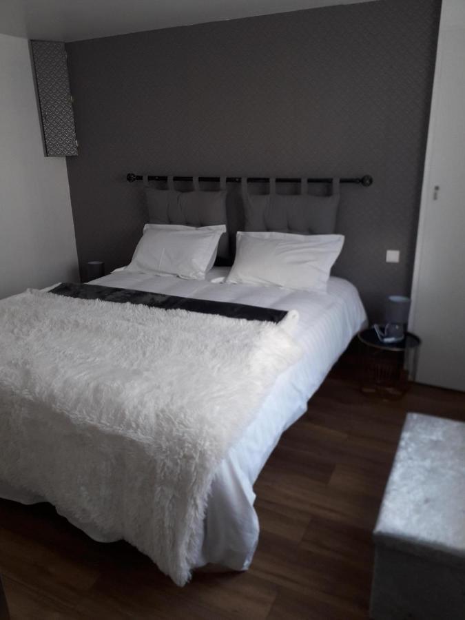 Le Jardin Fleuri Bed & Breakfast Saint-Nazaire  Ngoại thất bức ảnh